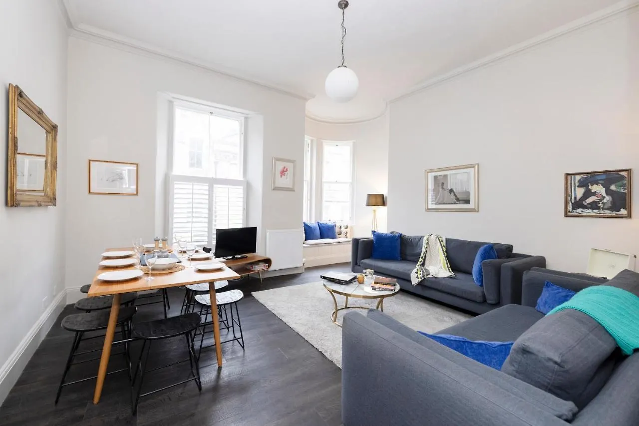 Apartment Joivy Sophisticated Apt Near Edinburgh Castle United Kingdom