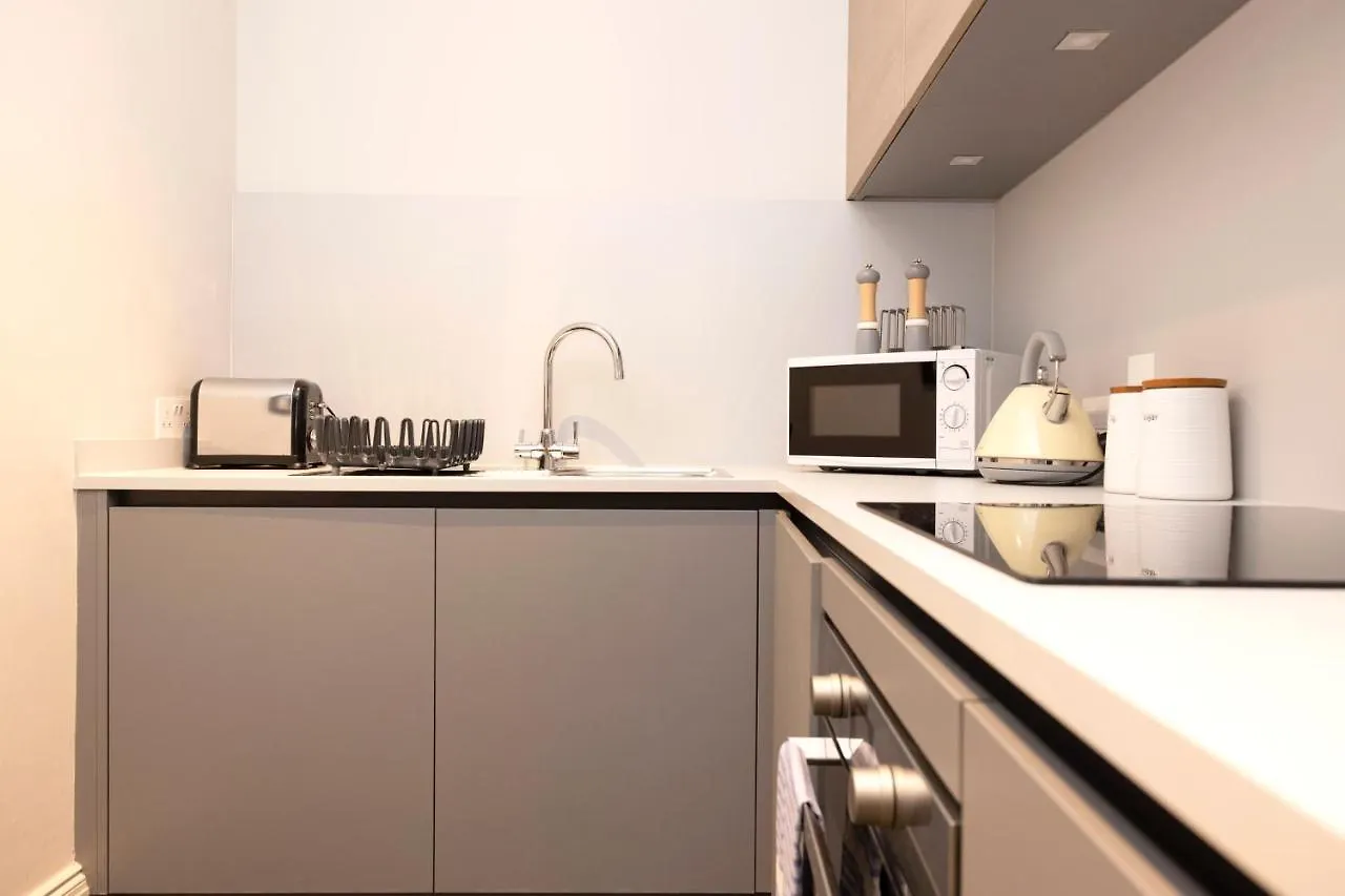 Joivy Sophisticated Apt Near Edinburgh Castle