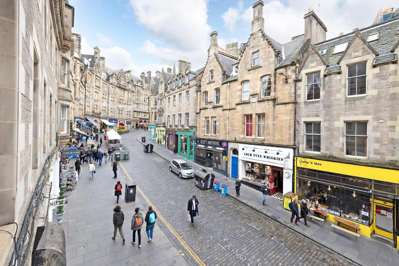 Joivy Sophisticated Apt Near Edinburgh Castle