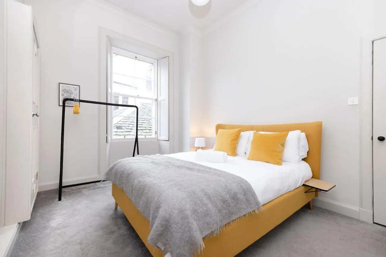 Joivy Sophisticated Apt Near Edinburgh Castle 0*,  Reino Unido